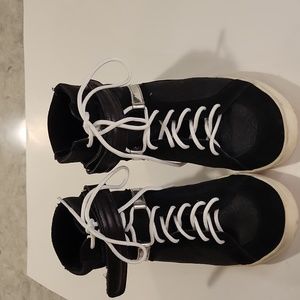 Boys Guess Hi-top Sneakers Blk Size 8.5